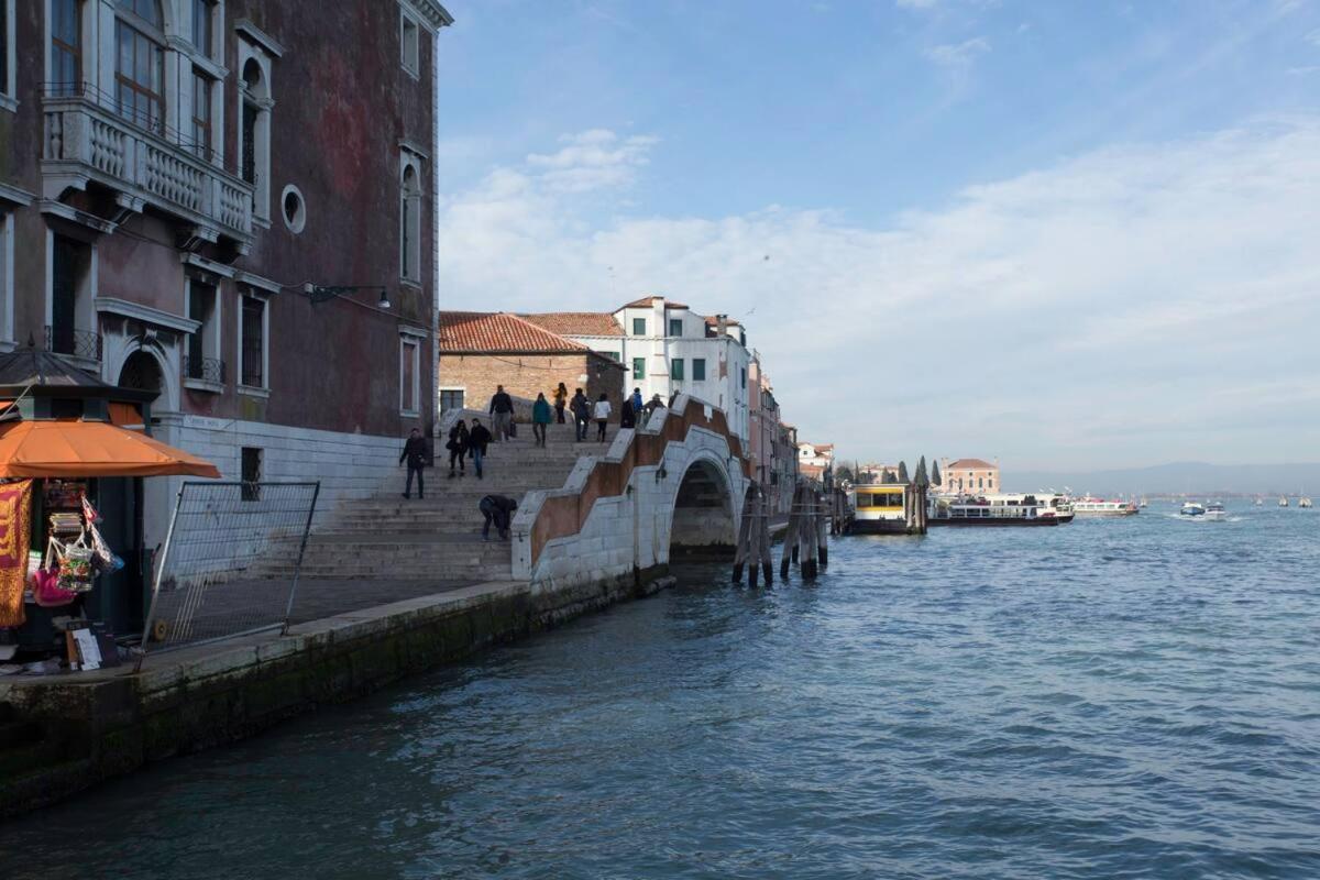L'altalena Di Francesca Venecia